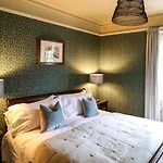 Inn The Black Swan