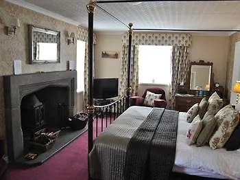 The Black Swan Herberg 4*